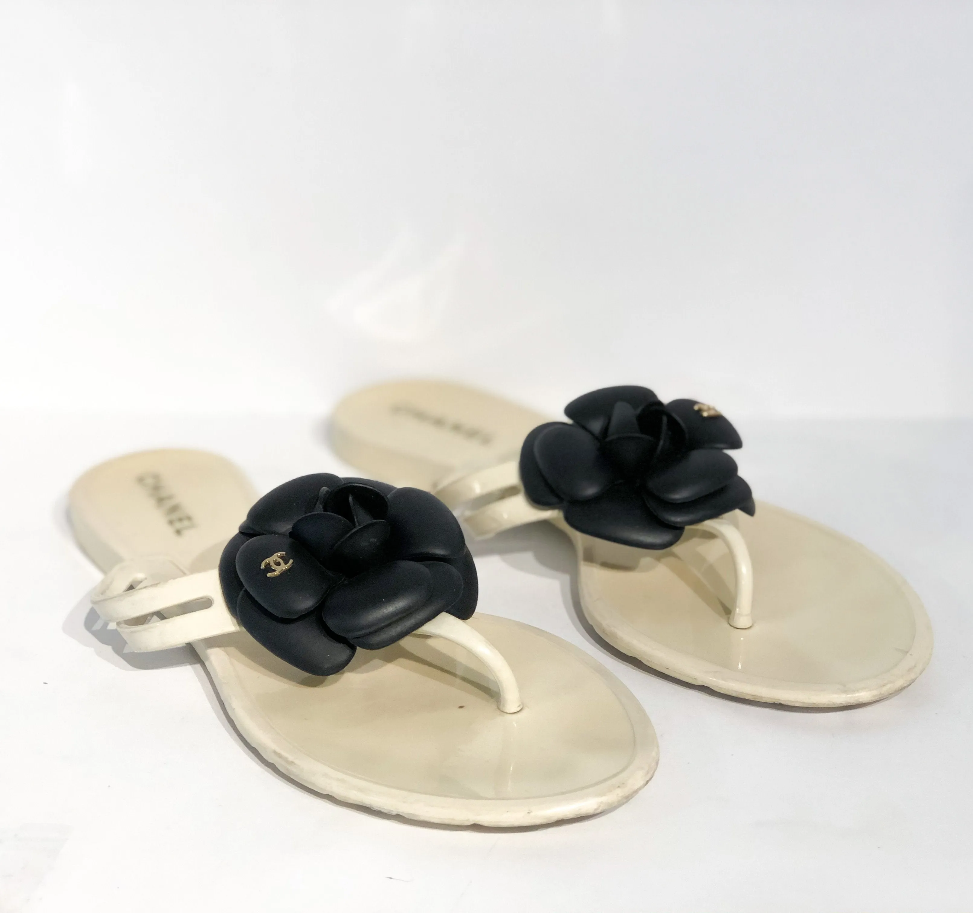 Chanel White Flower Flip Flop