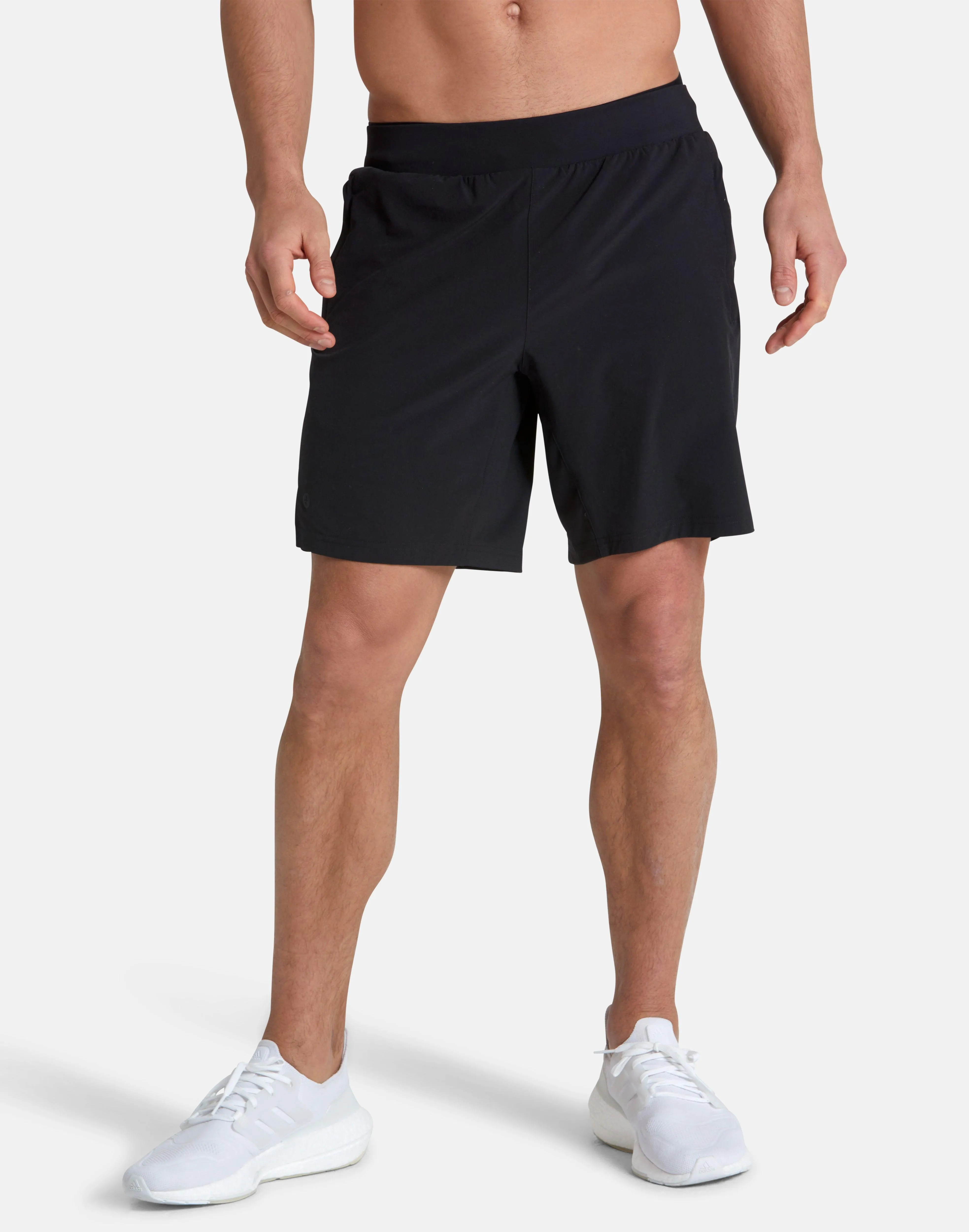 Essential 8" Shorts in Black