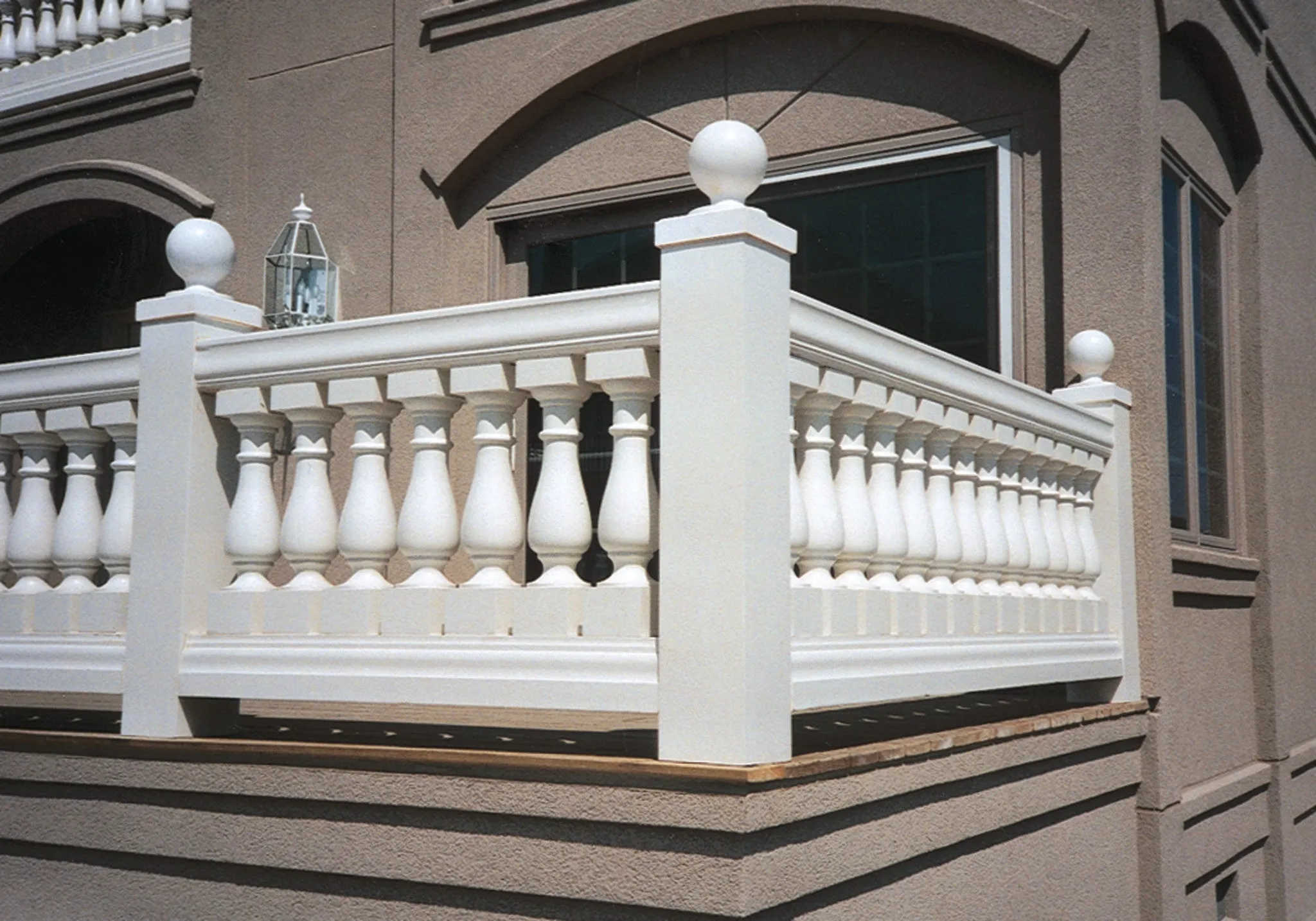 Plain Newel Post